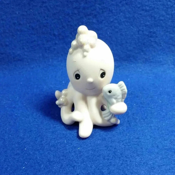 Precious Moments "I Only Have Eyes For You" Octopus Figurine - Picture 9 of 9